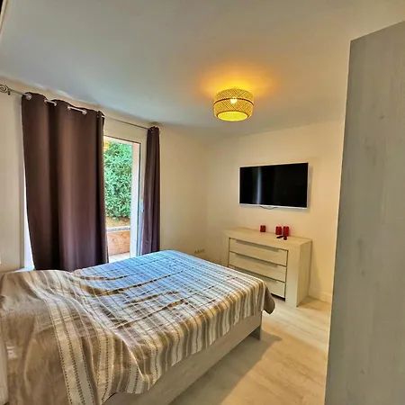 Giulia - Piscine - Jacuzzi - 4 فيلة